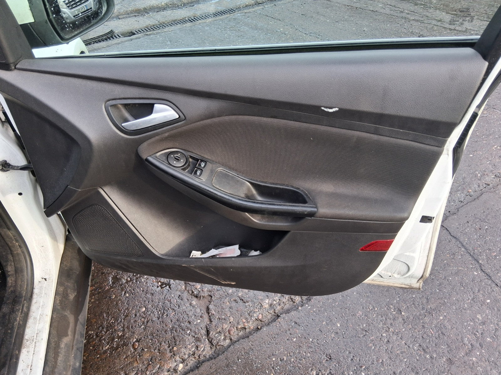 2013 FORD FOCUS MK3 HATCHBACK OSF DRIVER SIDE FRONT RIGHT DOOR CARD PANEL