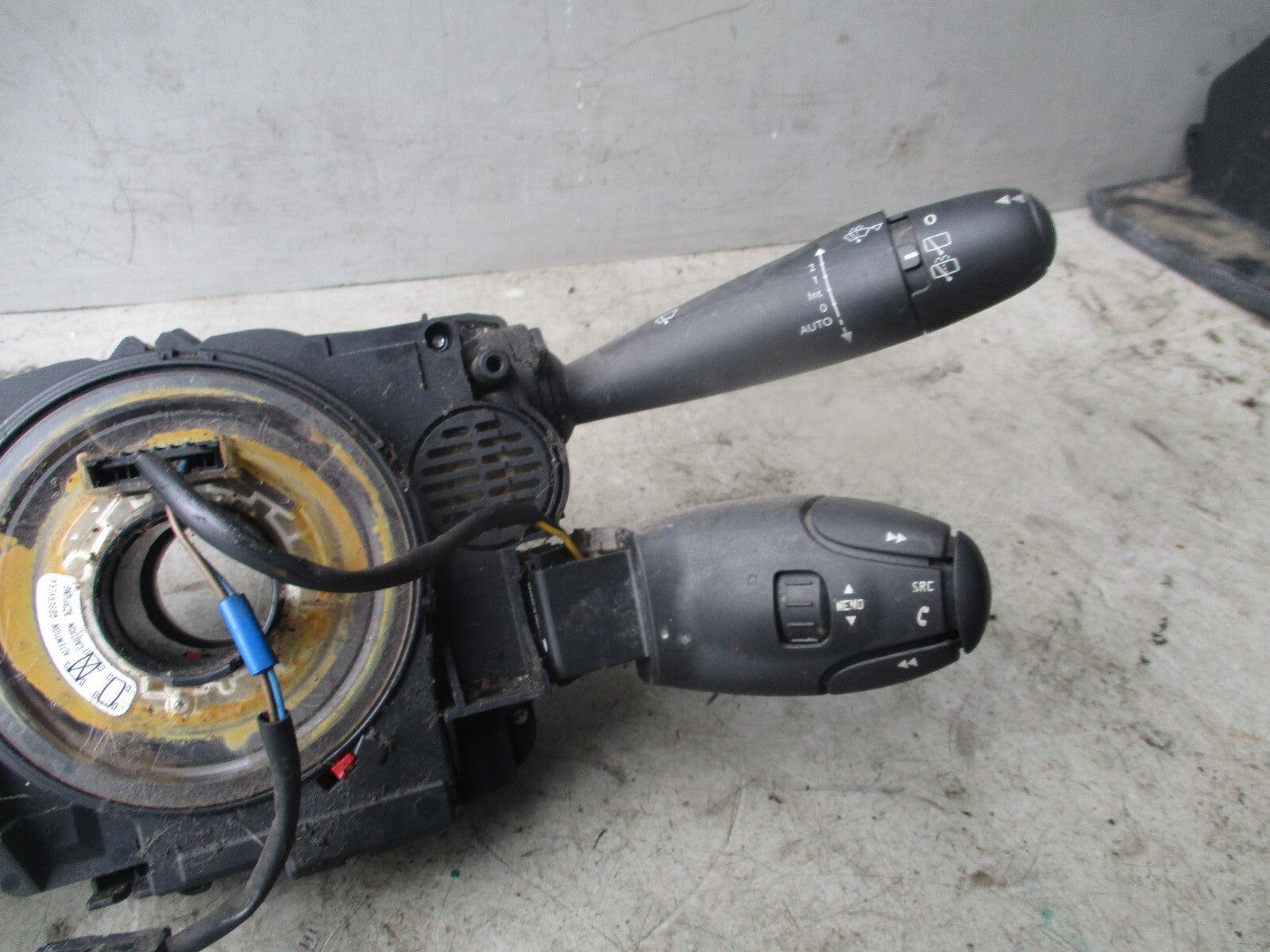 2013 PEUGEOT 5008 INDICATOR WIPER CONTROL SWITCH STALK 04307600-18