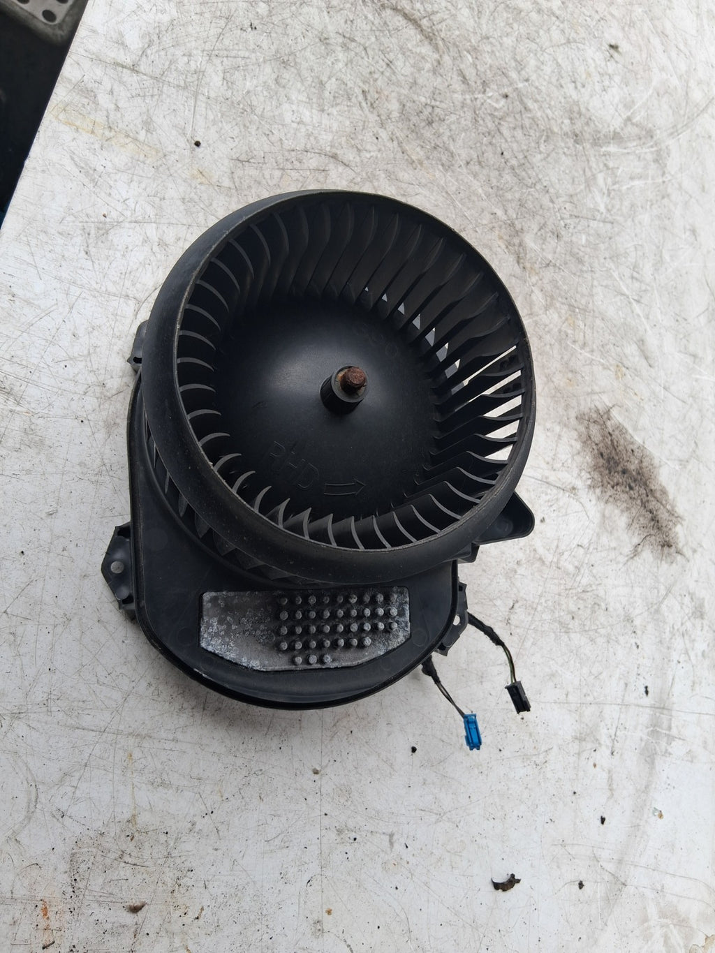 2016 MERCEDES BENZ CLA HEATER BLOWER MOTOR FAN A2469064300