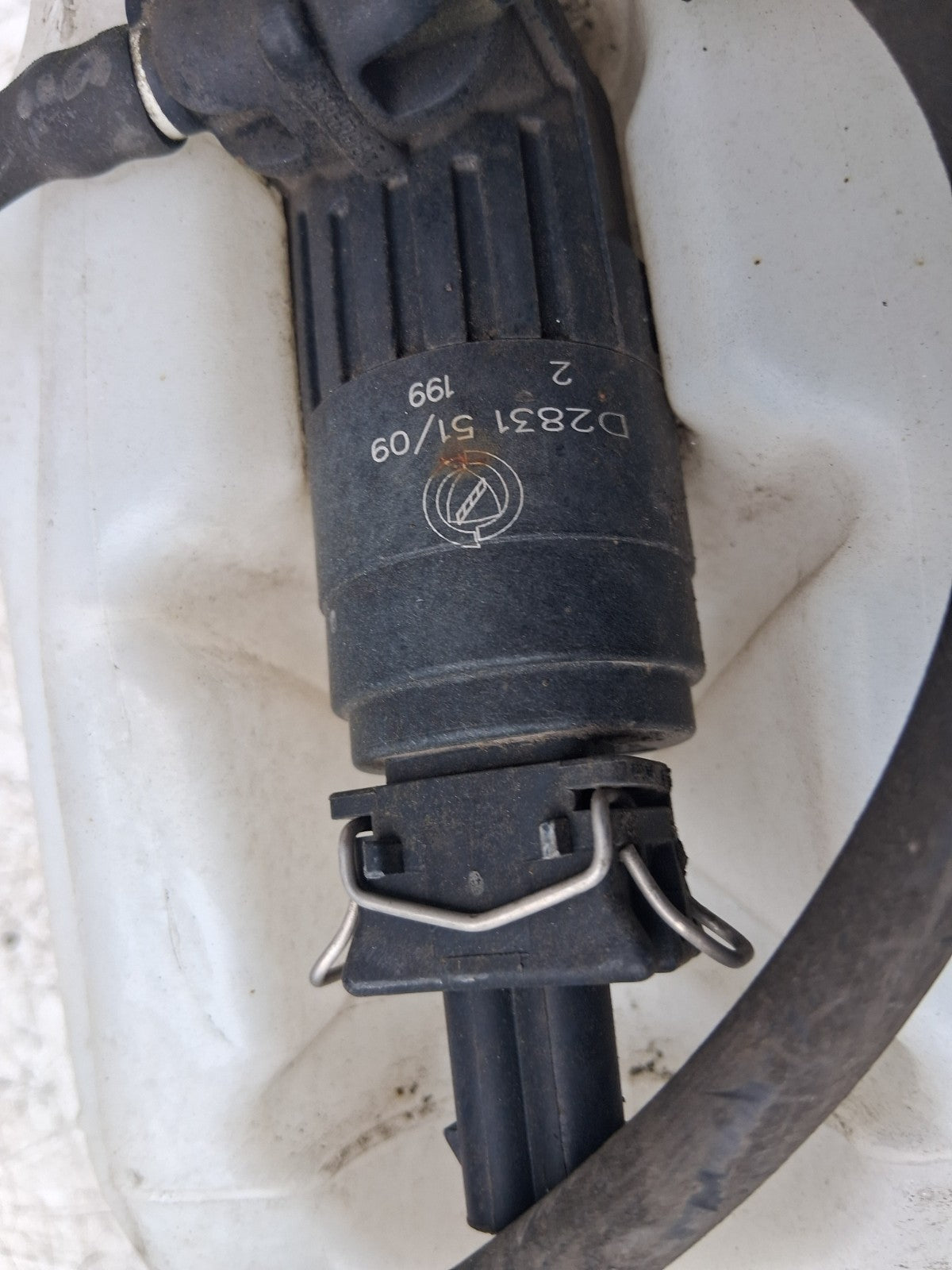 2010 FIAT 500 LOUNGE MK1 FRONT WINDSCREEN WASHER BOTTLE TANK RESERVOIR