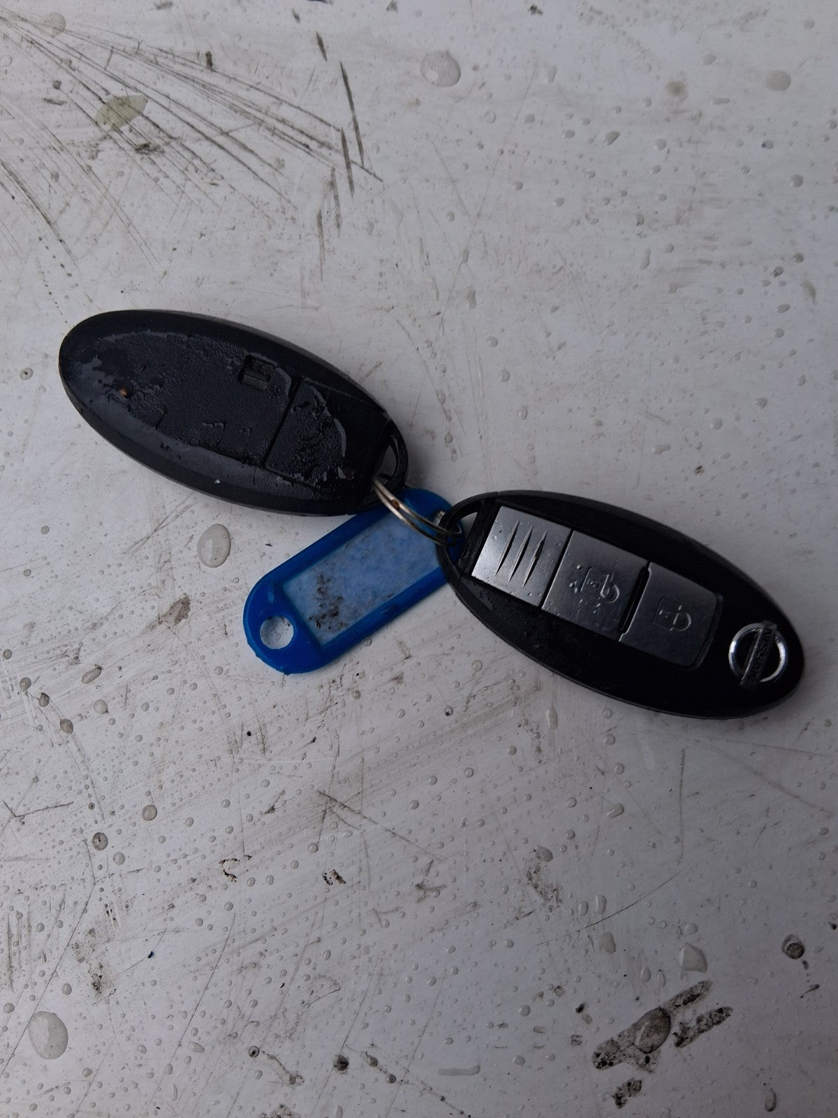 NISSAN 2016 JUKE F15  KEYLESS AND KEY FOB INTERTWINED