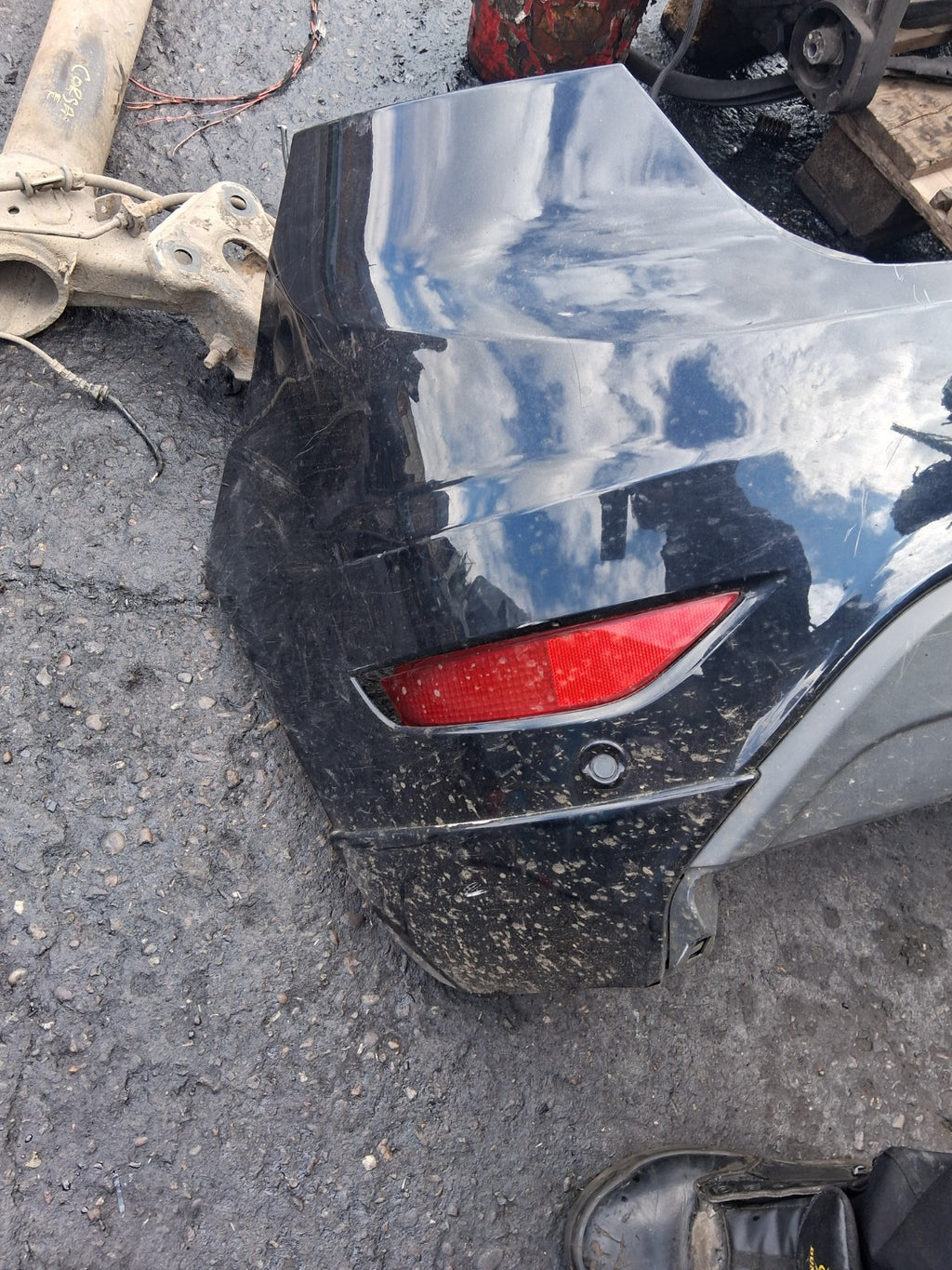 2014 FORD FIESTA MK7 COMPLETE REAR BUMPER WITH PDC SENSORS BLACK