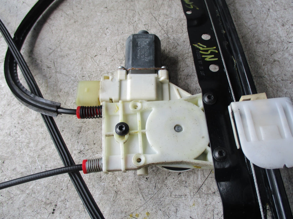 FORD MONDEO 2019 NSR PASSENGER SIDE REAR WINDOW MOTOR & REGULATOR C04397101