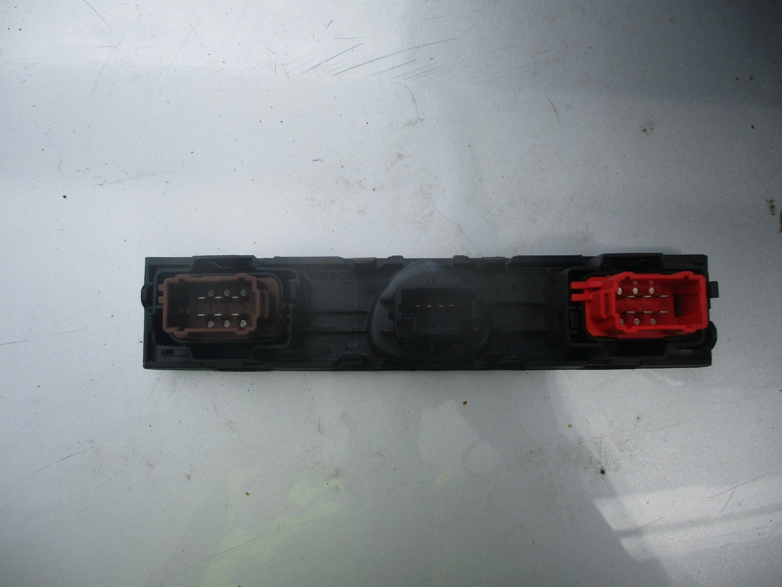 RENAULT CLIO MK2 DASHBOARD DASH HAZARD SWITCH PANEL R6195340