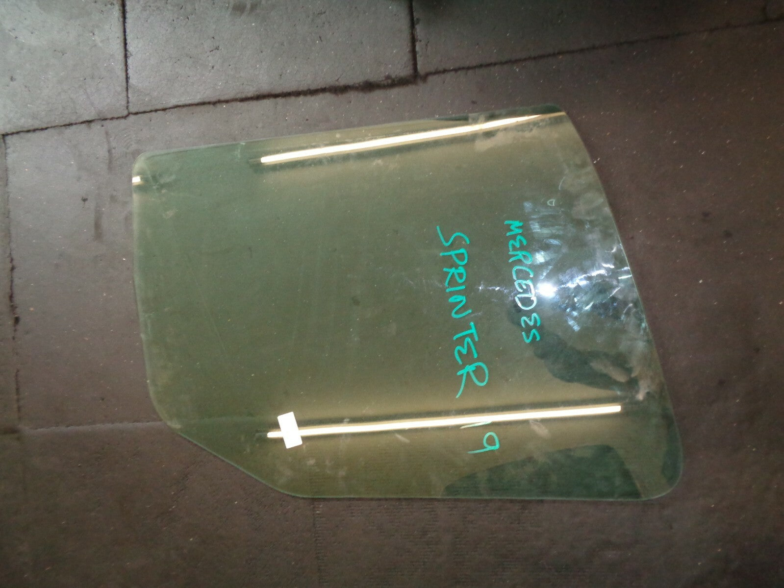 MERCEDES BENZ 2019 SPRINTER MK3 DRIVER SIDE WINDOW GLASS