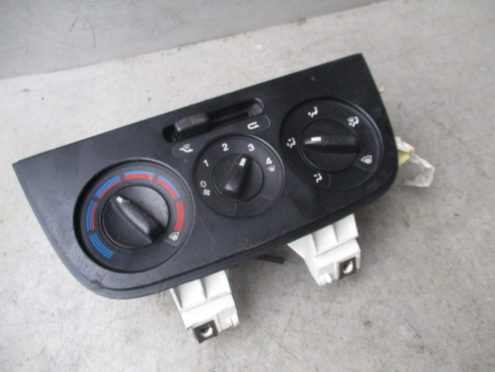 2015 PEUGEOT BIPPER HEATER AC CLIMATE CONTROL SWITCH PANEL