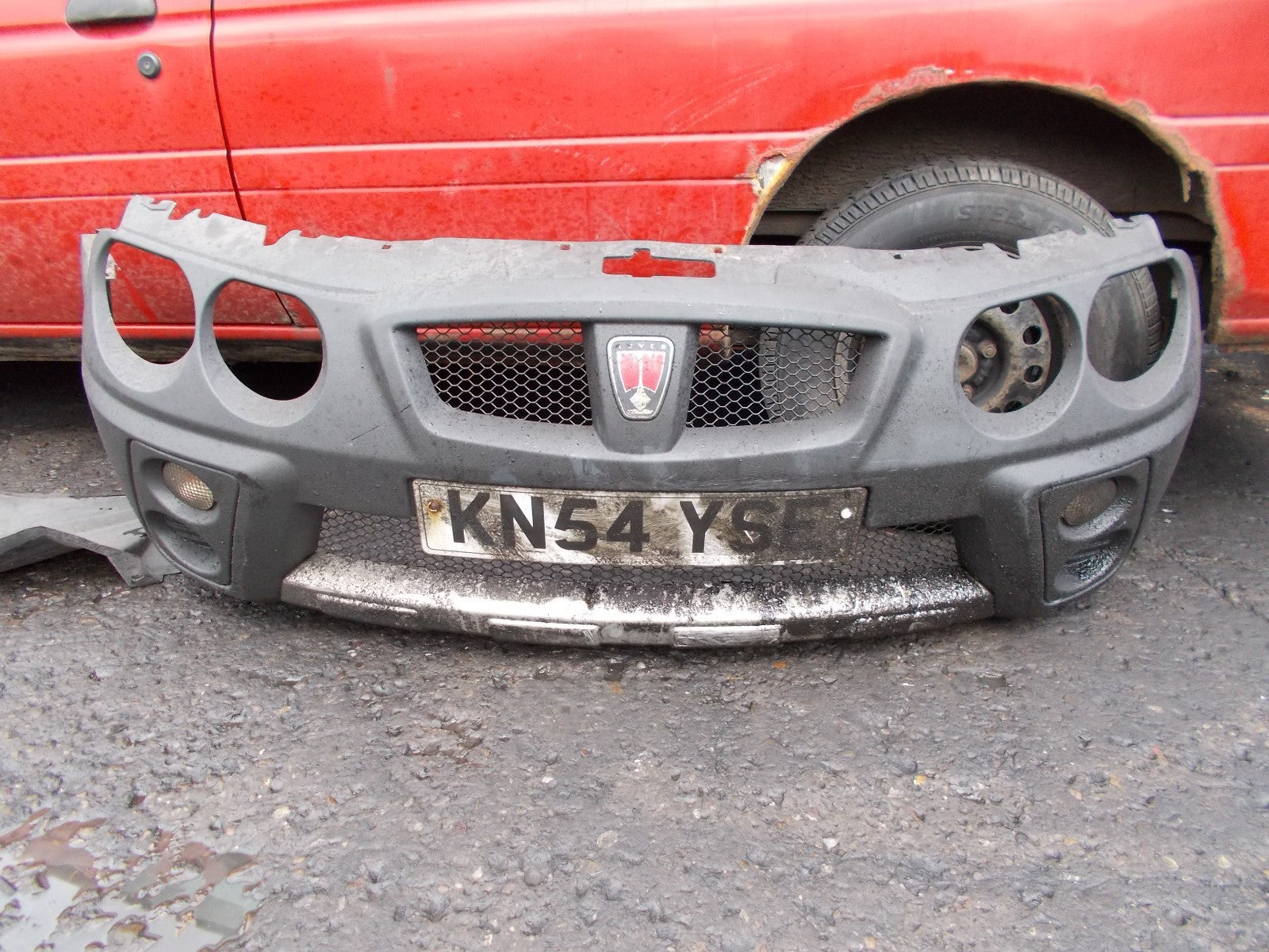 2004 ROVER STEETWISE S 103 3DR FRONT BUMPER & GRILL COMPLETE