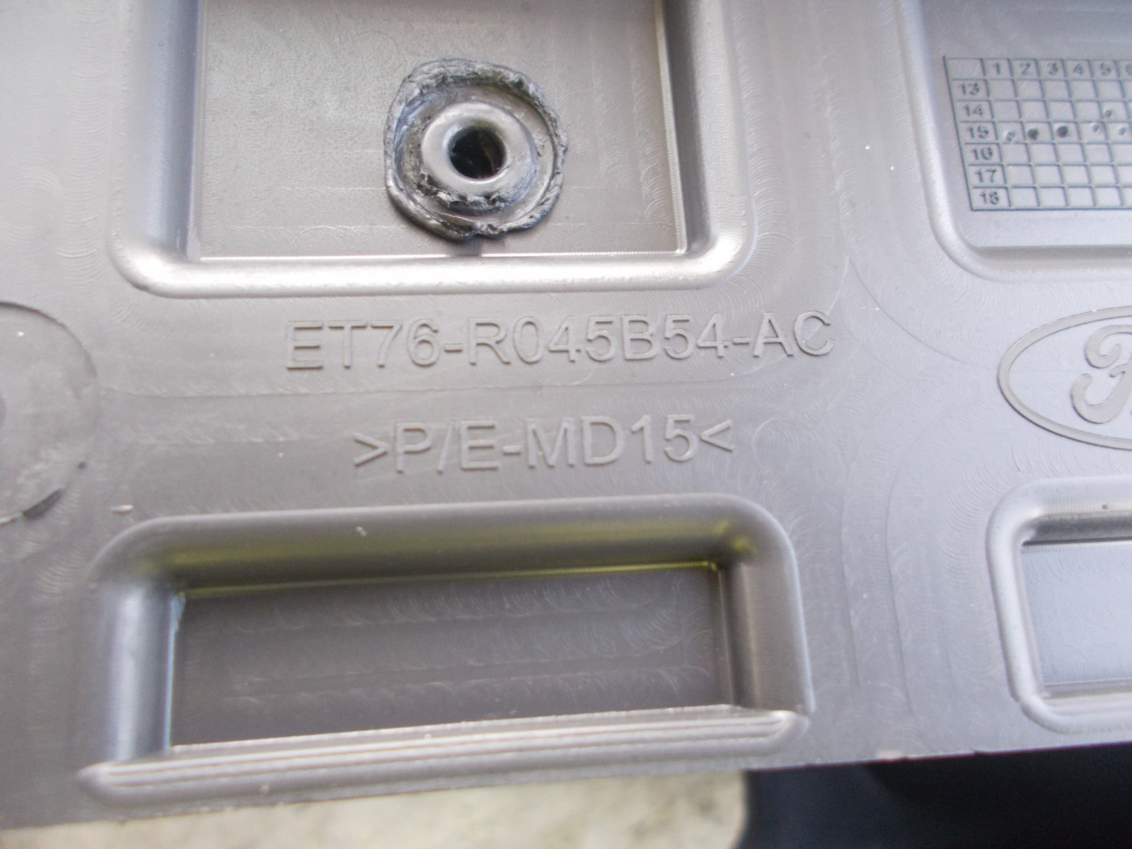 FORD TRANSIT COURIER 2014-2018 PLASTIC CENTRE CONSOLE ET76R045B54AC