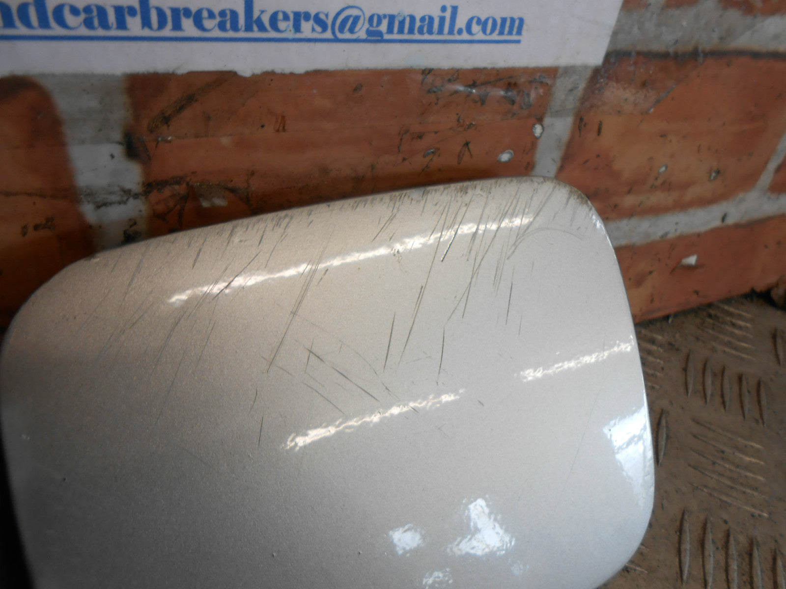 MAZDA MX6 1996 FUEL CAP COVER DOOR FLAP SILVER 3L