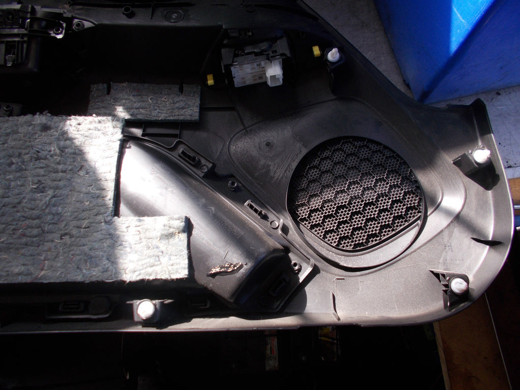 TOYOTA AYGO AB40 (MK2) 2017 5 DOOR DRIVER SIDE FRONT DOOR CARD OFF SIDE FRONT