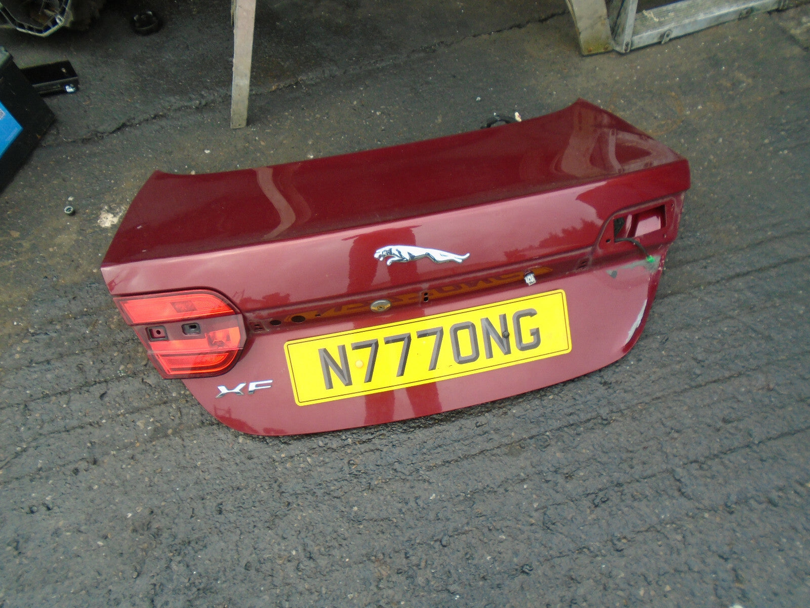 JAGUAR XF FACELIFT 2013 BARE SHELL FRAME TAILGATE BOOTLID HATCH RED CAJ