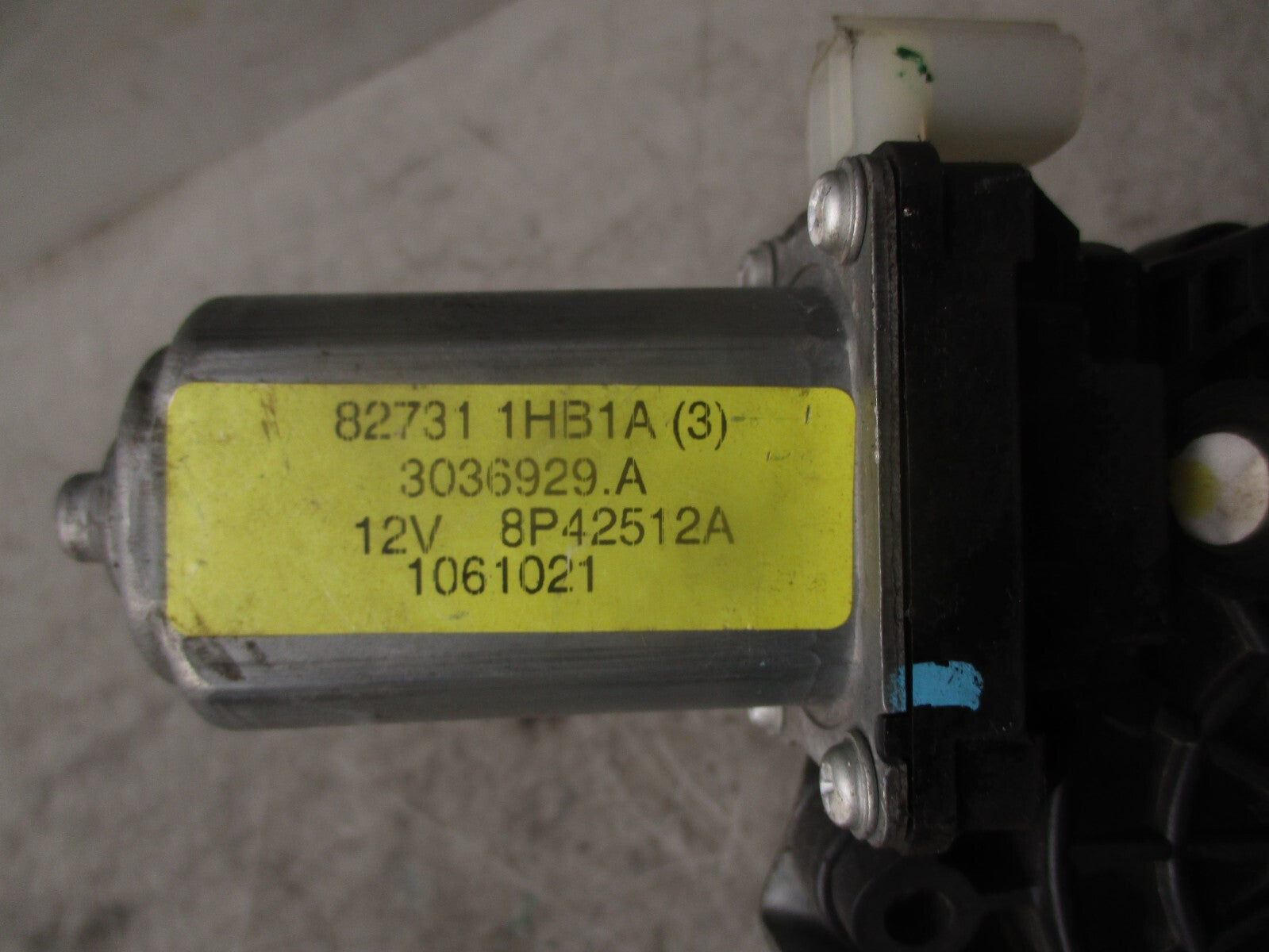 2014 NISSAN MICRA NSF PASSENGER SIDE FRONT WINDOW REGULATOR AND MOTOR 827311HB1A
