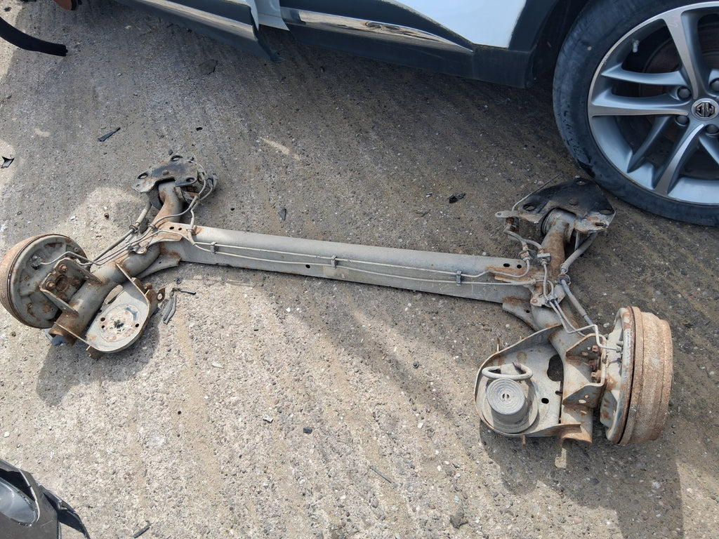 2020 RENAULT KANGOO MK2 1.5 DIESEL COMPLETE REAR AXLE DISC TYPE