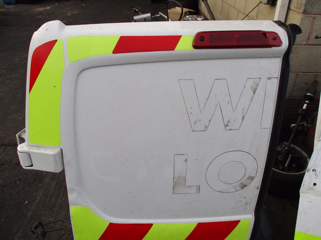 FIAT SCUDO 270 2014 NSR PASSENGER SIDE REAR DOOR WITH LOCK MECH & HANDLE WHITE