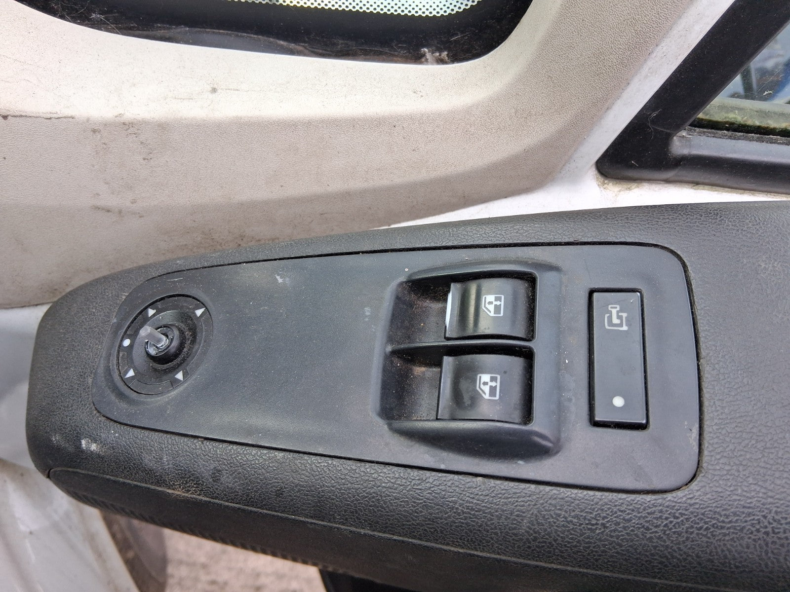 2014 CITROEN RELAY MK3 OSF DRIVER SIDE FRONT WINDOW SWITCH