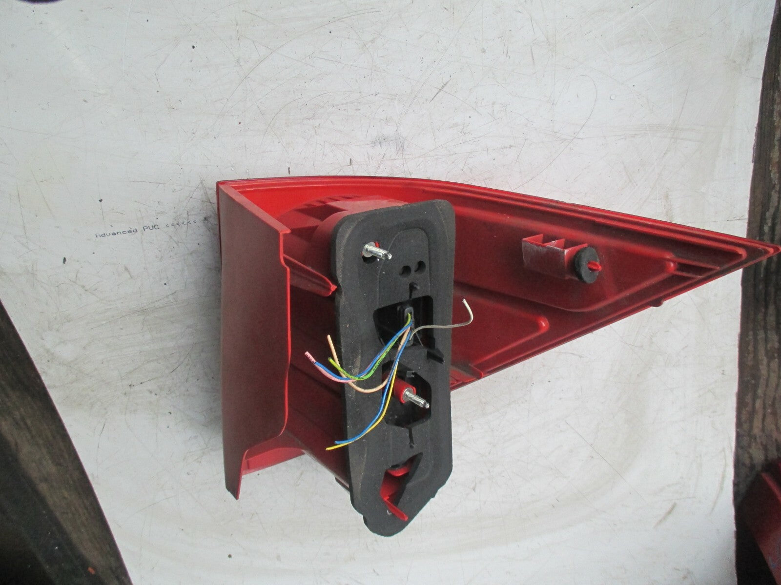 PEUGEOT 1007 2008 NSR PASSENGER SIDE REAR BRAKE TAIL LIGHT CLUSTER UNIT