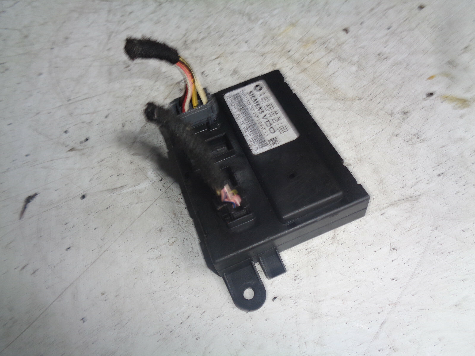 SMART FORTWO 451 CENTRAL LOCKING ECU MODULE A4518200026