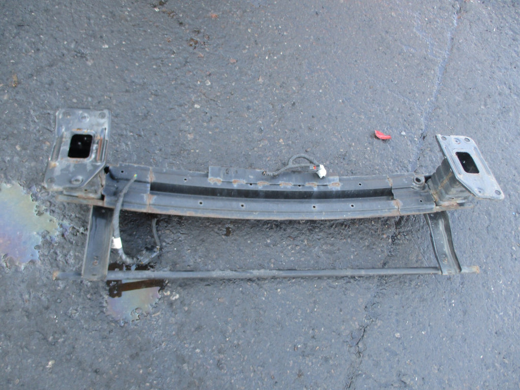 HYUNDAI I40 MK1 2012 FRONT BUMPER CRASH REINFORCEMENT IMPACT BAR
