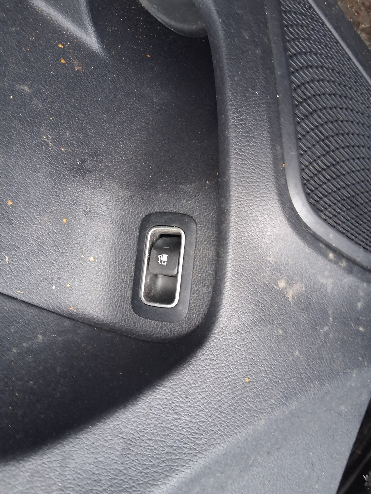 2021 MERCEDES A CLASS SALOON V177 OSF DRIVER SIDE FRONT DOOR CARD A1777204000