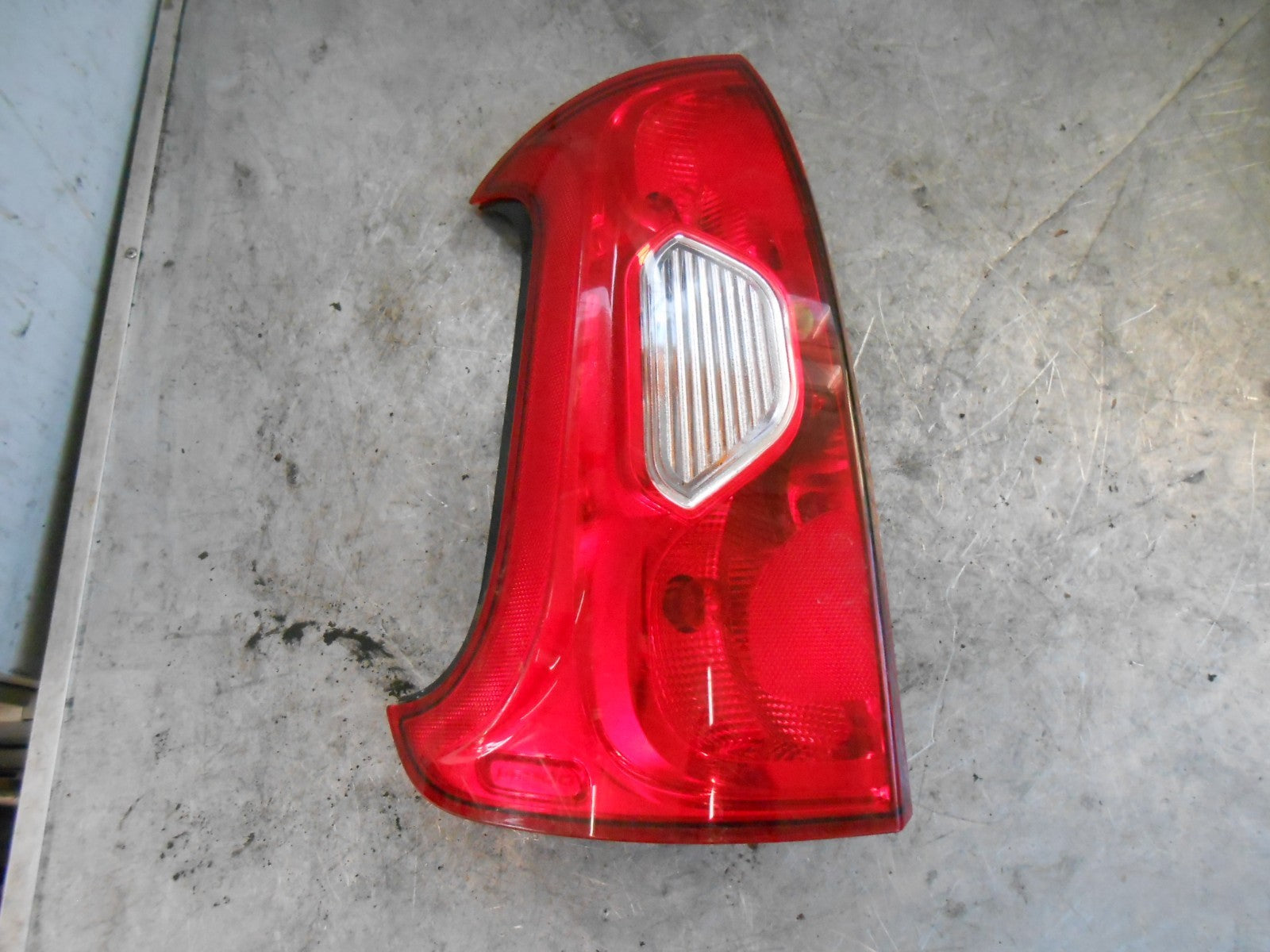 FIAT PANDA 319 (MK3) 2014 NSR PASSENGER SIDE REAR LIGHT ASSEMBLY 51843643