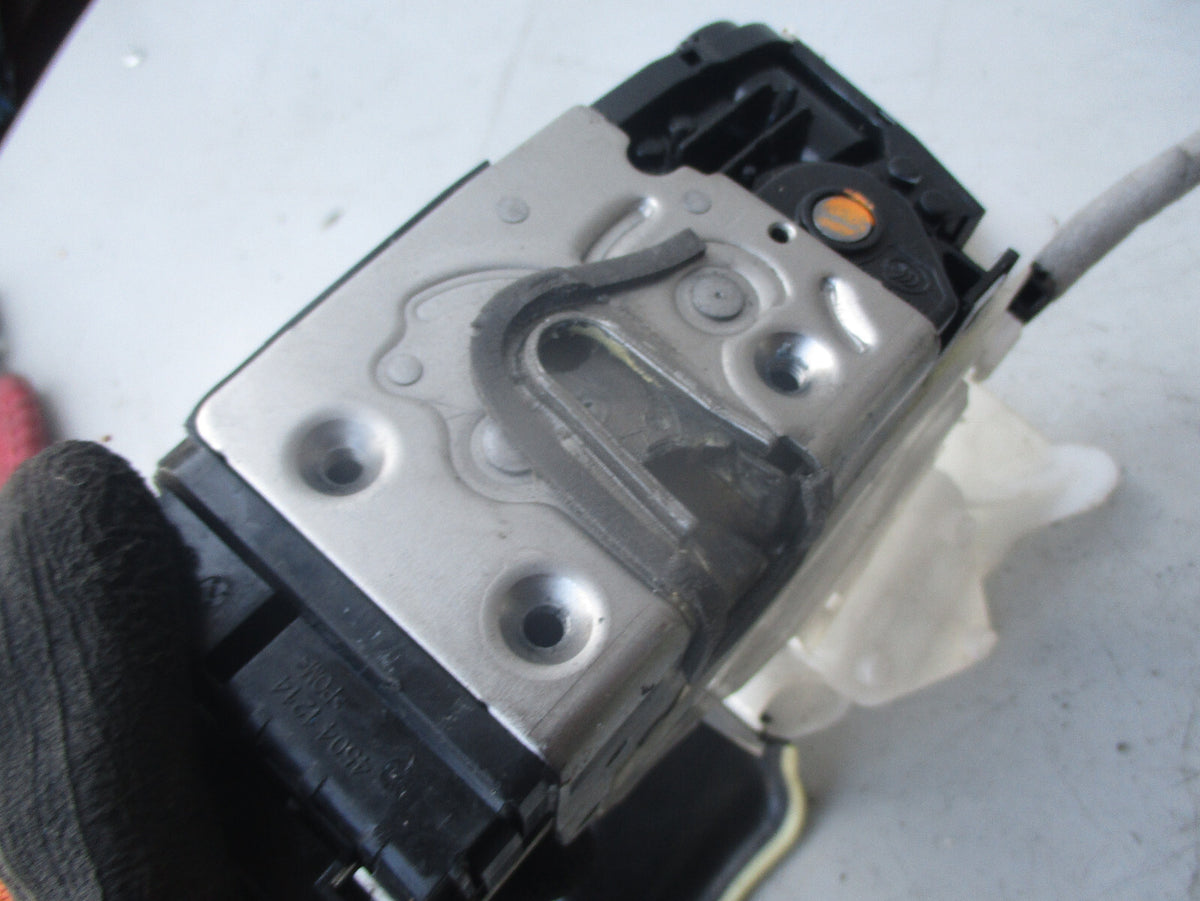 MERCEDES BENZ 2014 W212 OSF DRIVER SIDE FRONT DOOR LOCK MECHANISM A0997200635