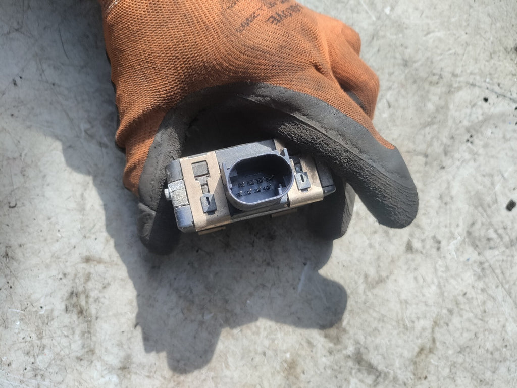 2020 MERCEDES BENZ SPRINTER W907 FRONT RADAR DISTANCE SENSOR A9079003303