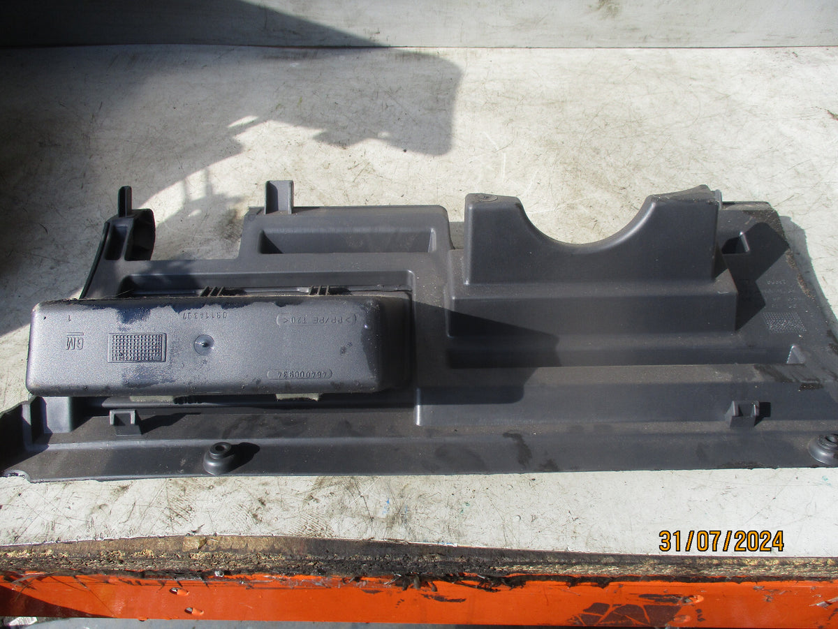 2005 VAUXHALL CORSA C STORAGE TRAY UNDER DASHBOARD 09114396