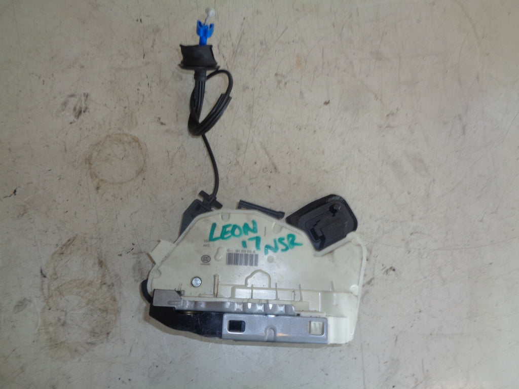 SEAT LEON 2017 5F NSR PASSENGER SIDE REAR DOOR LOCK MECHANISM 5K4839015AE