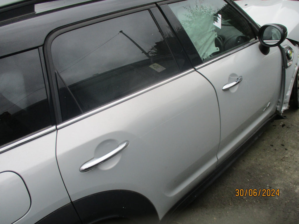 BMW MINI COUNTRYMAN F60 2021 OSR DRIVER SIDE REAR BARE DOOR WHITE SILVER A62