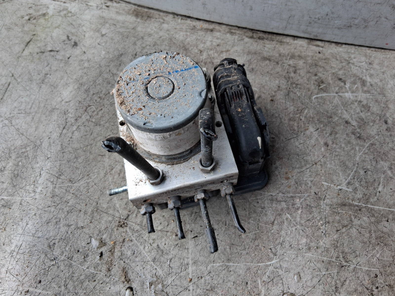 2023 RENAULT MASTER MK3 ABS PUMP CONTROL MODULE 476607708
