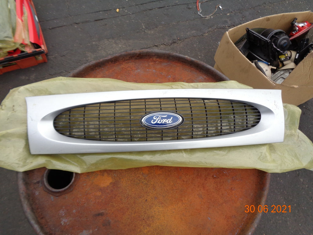 FORD FIESTA MK4 COMPLETE FRONT MAIN CENTRE BUMPER GRILL SILVER 96FB8200ACW
