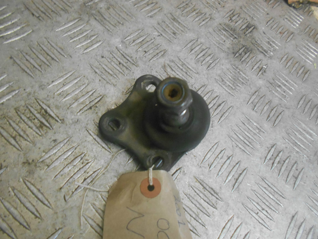 SKODA OCTAVIA ESTATE MK1 1U5 2001 NS PASSENGER SIDE FRONT LOWER BALL JOINT