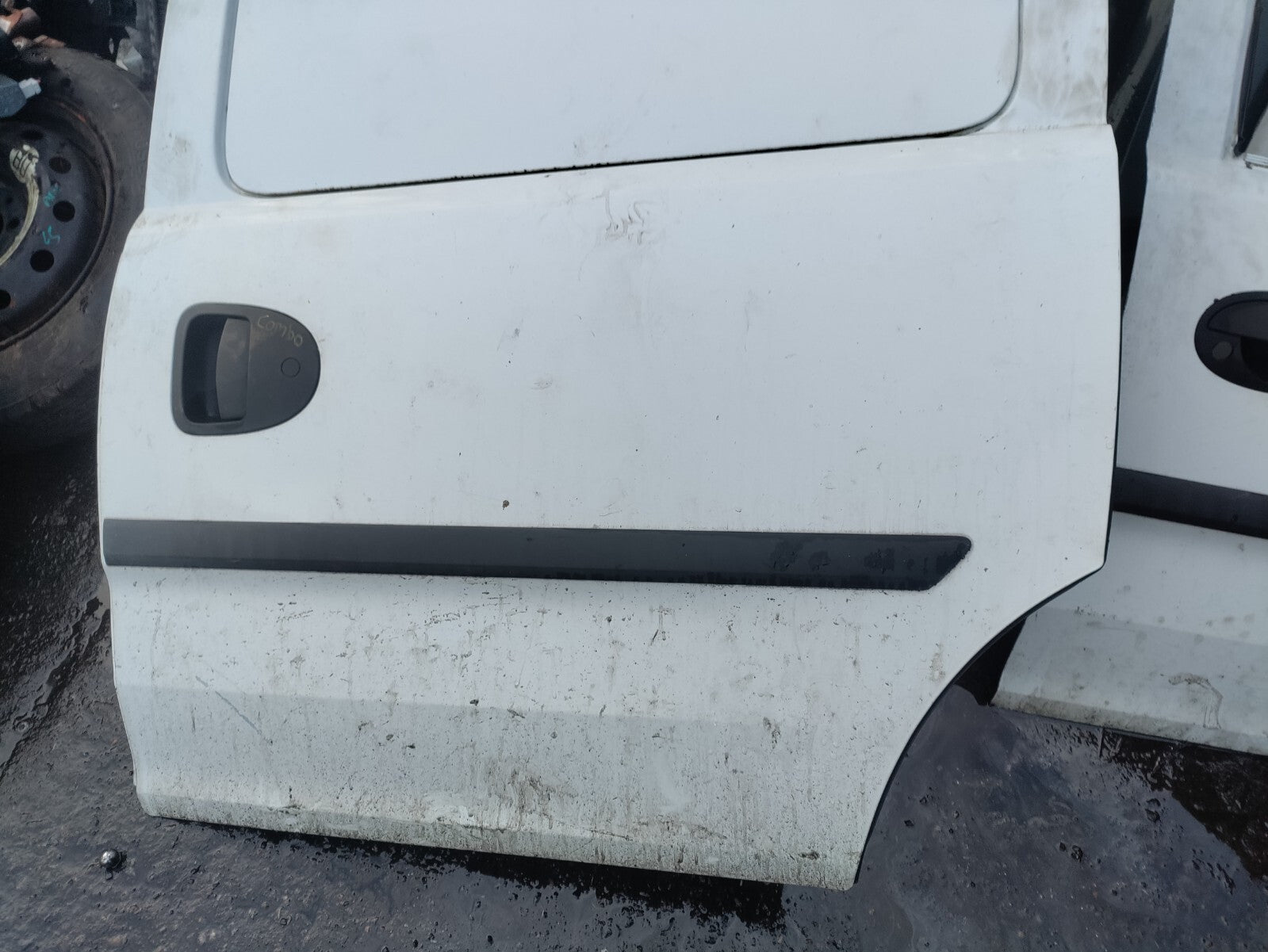 2007 VAUXHALL COMBO C NSF PASSENGER SIDE SLIDING DOOR WHITE