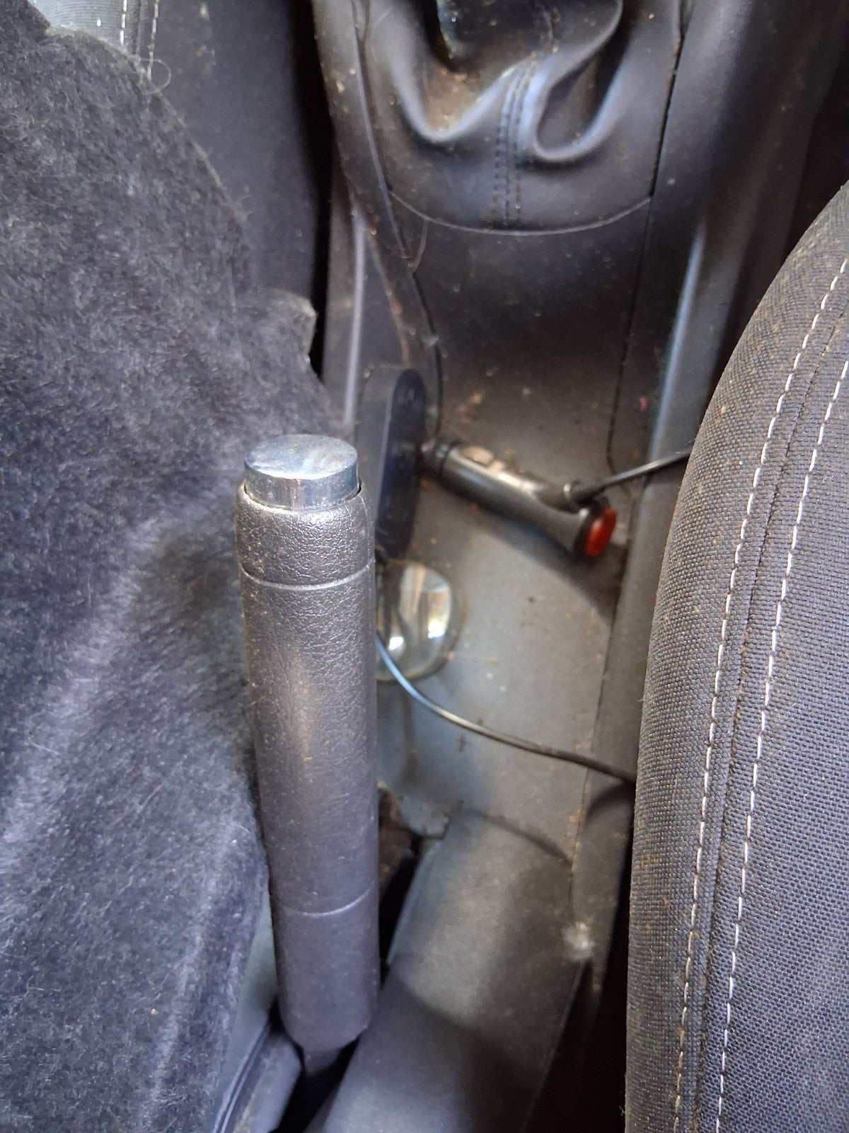 2019 PEUGEOT 208 MK1 MANUAL HANDBRAKE PARKING BRAKE LEVER MECHANISM