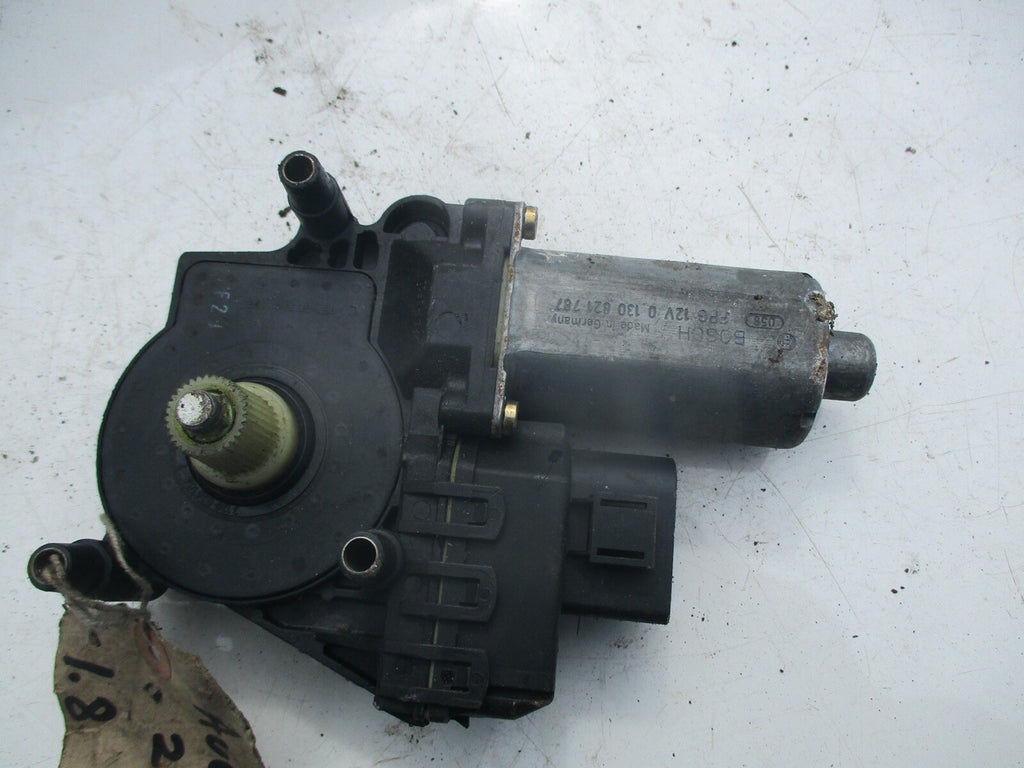 AUDI A4 B5 8D 2000 NSF PASSENGER SIDE FRONT WINDOW MOTOR 0130821787 BOSCH