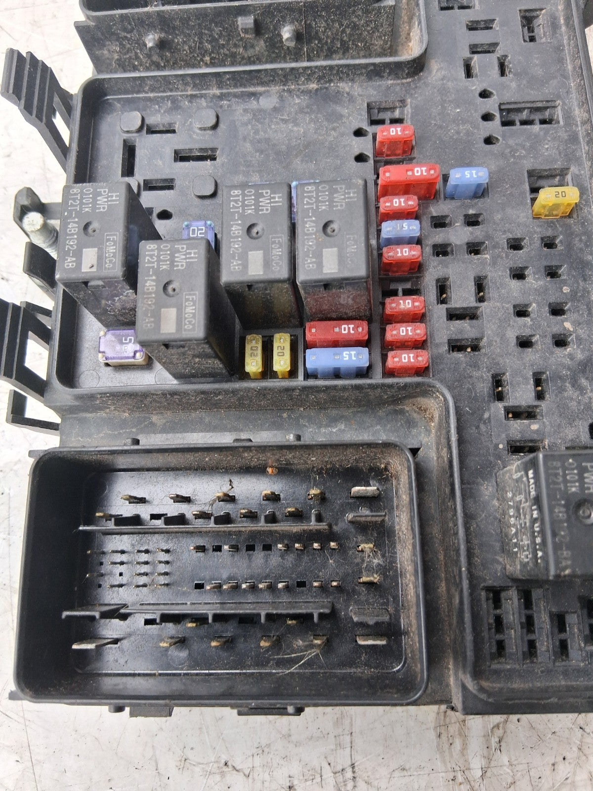 2017 FORD MONDEO BODY CONTROL MODULE FUSE BOX FG9T14A067ZA