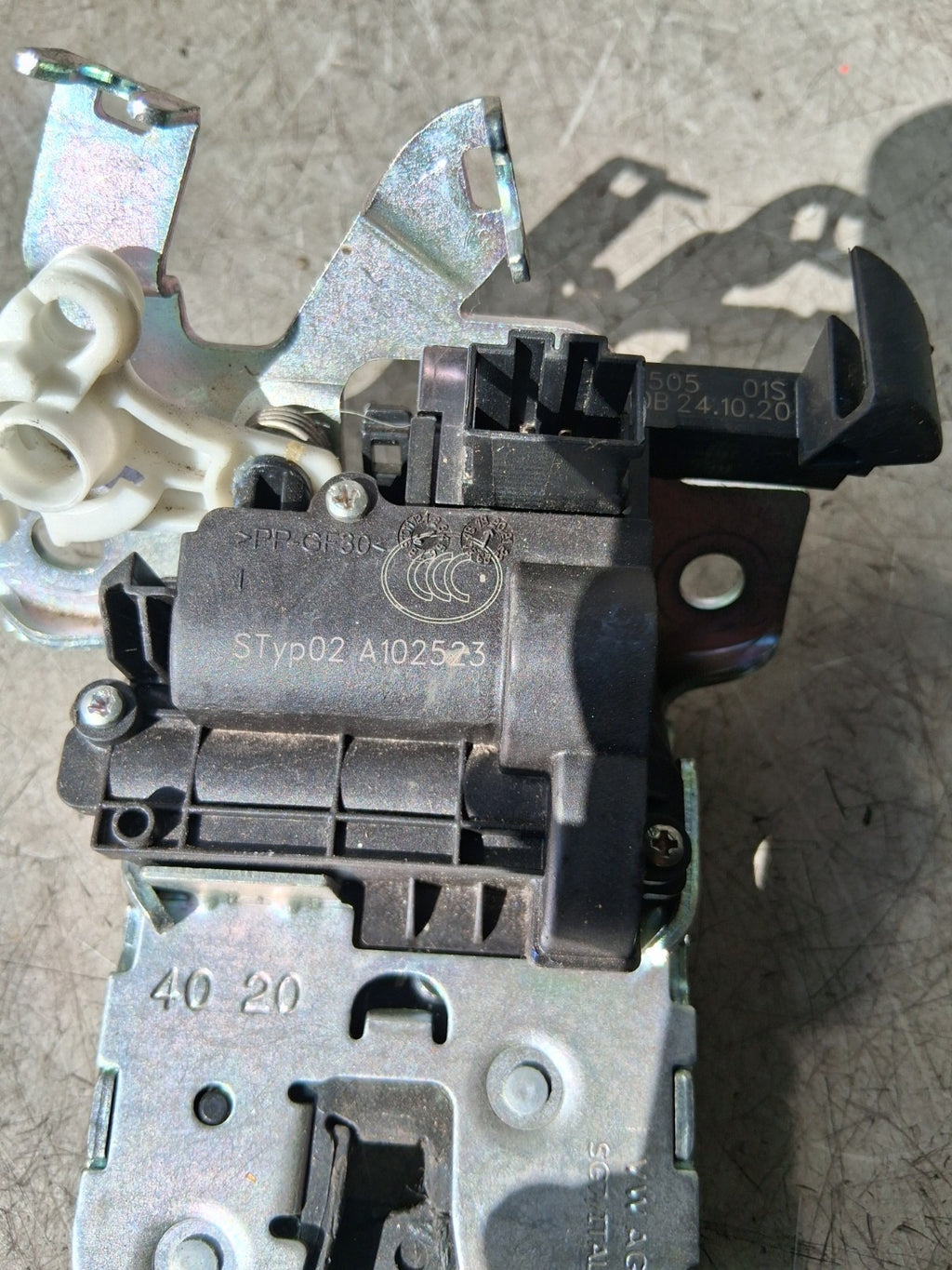 2021 SKODA SCALA BOOT TAILGATE LOCK 654827505
