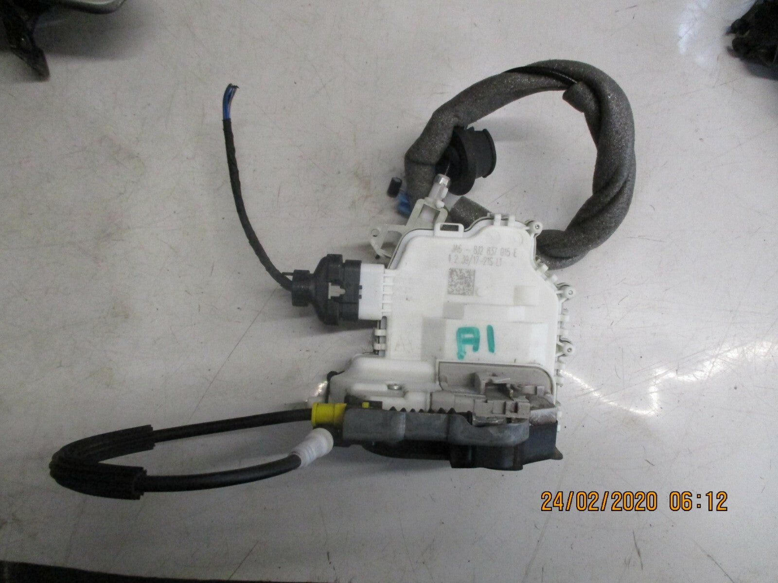 AUDI A1 MK1 8X 2017 NS PASSENGER SIDE FRONT DOOR LOCK MECH MECHANISM 8J2837015E
