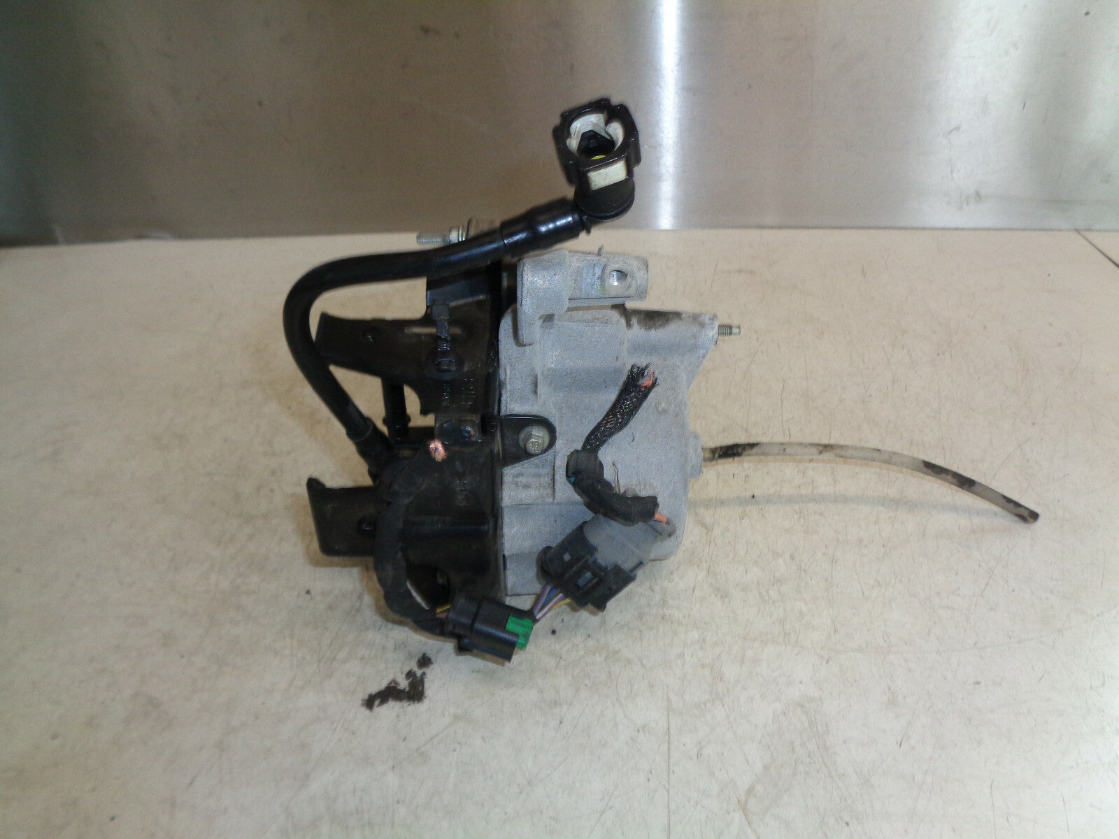 FORD MONDEO MK4 2014 1.6 TDCI DIESEL FUEL FILTER HOUSING