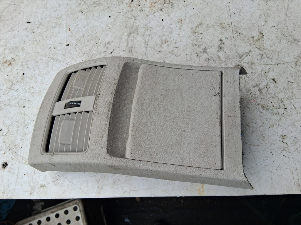2016 MERCEDES BENZ CLA C117 REAR CENTER CONSOLE BOTH AIRVENTS A2468300502