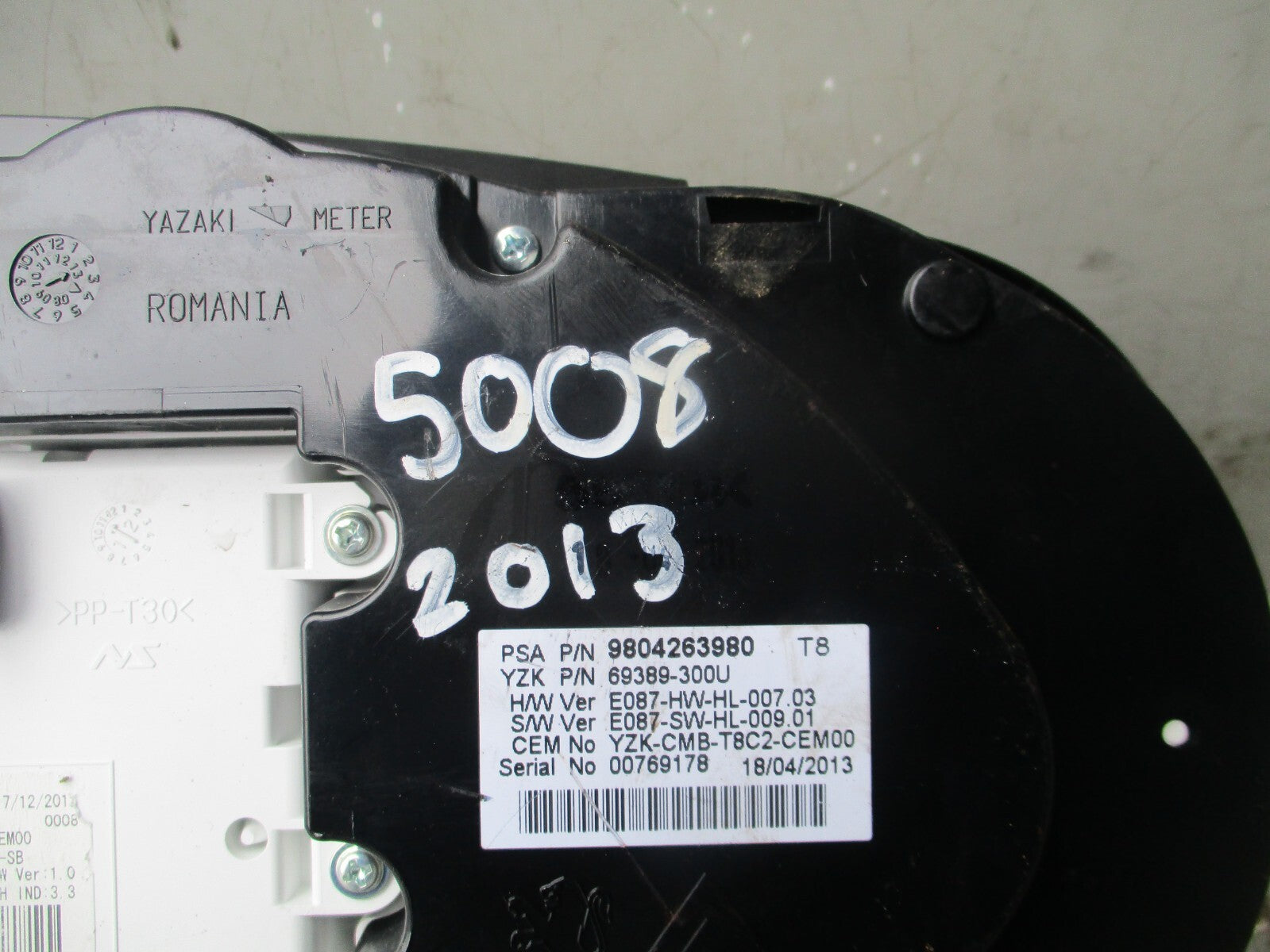 2013 PEUGEOT 5008 SPEEDOMETER INSTRUMENT CLUSTER 9804263980