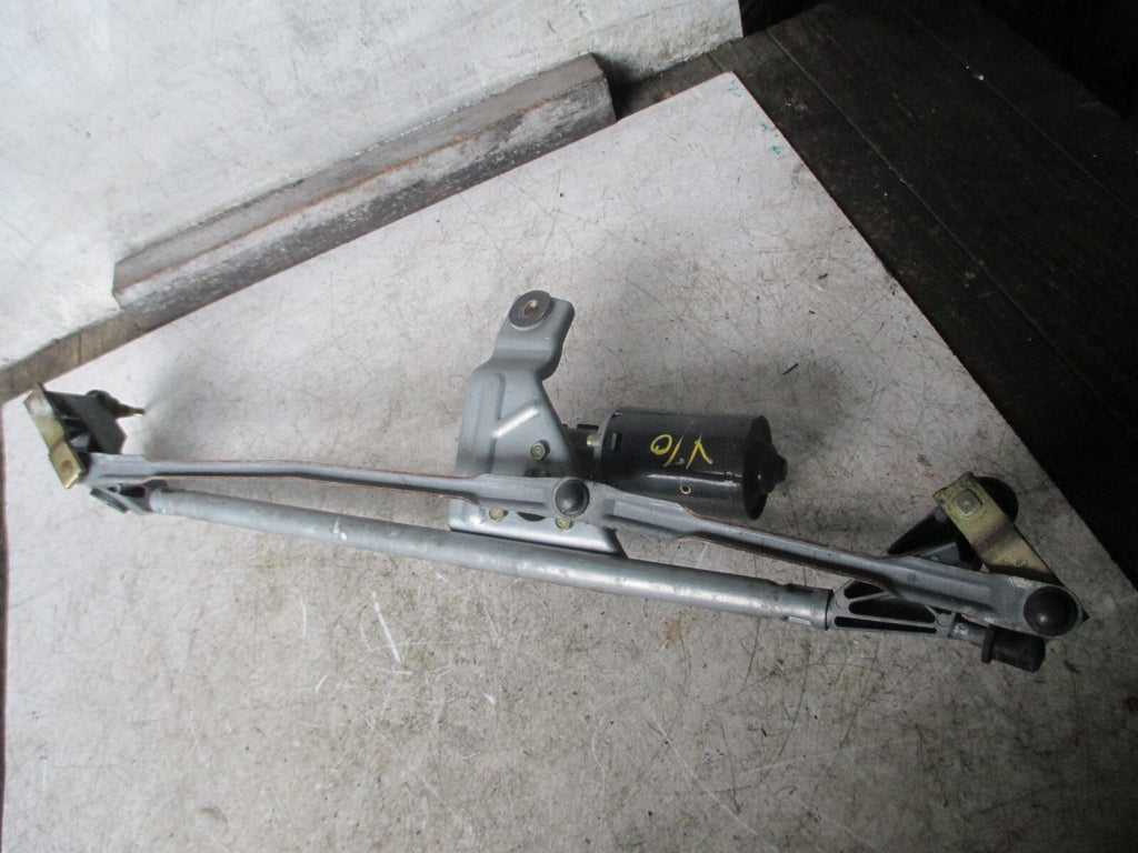 VOLVO V70 1998 FRONT WIPER MOTOR AND LINKAGE