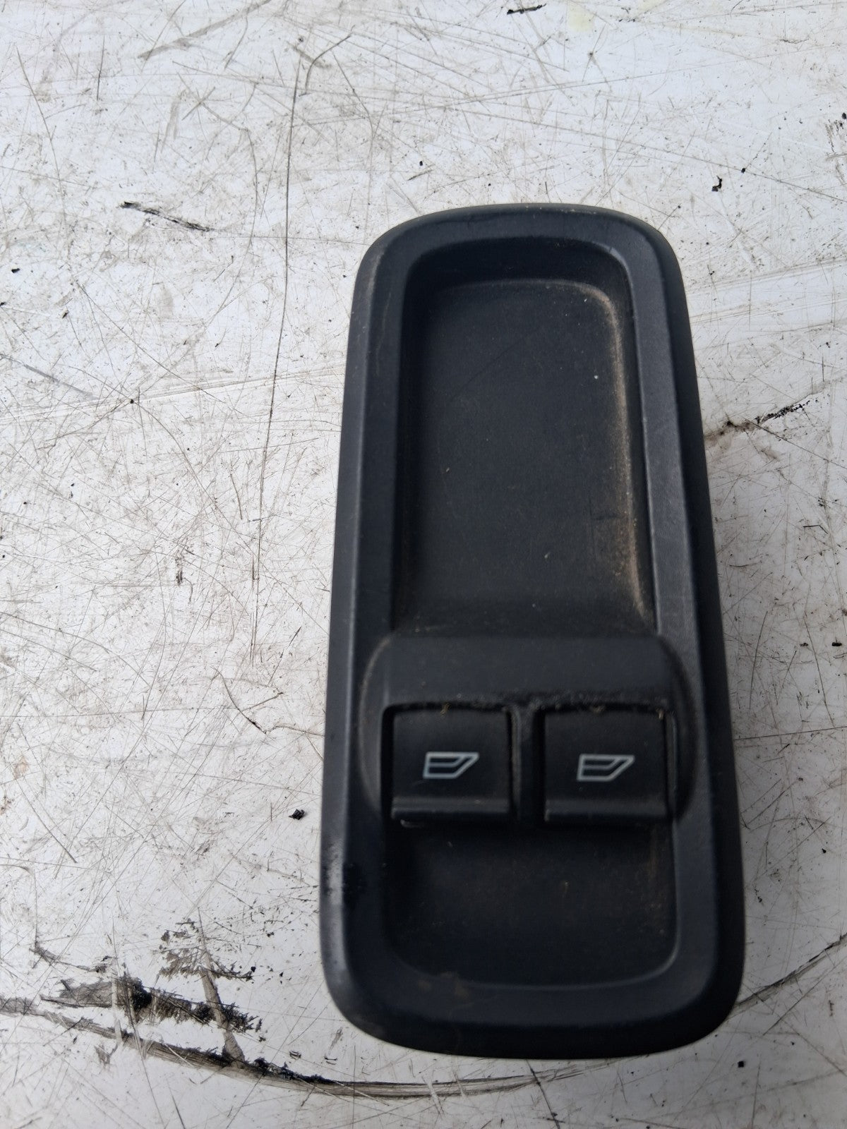 2013 FORD FIESTA FRONT WINDOW SWITCH 8A6T14A132FC