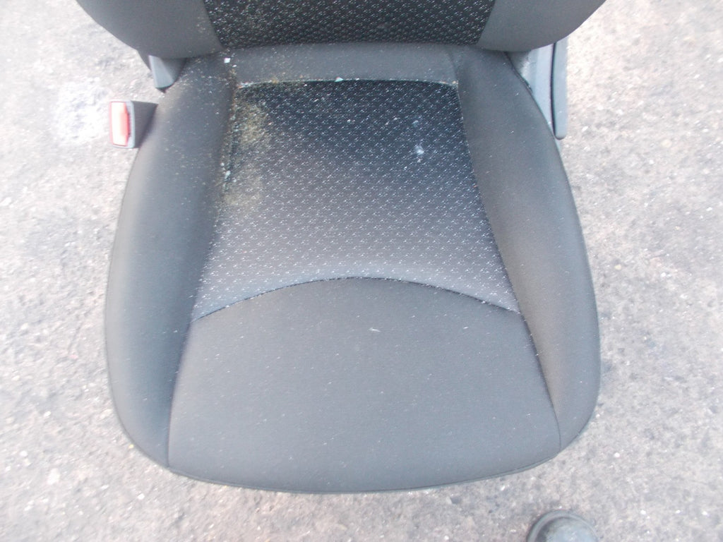 VAUXHALL VIVA OPEL KARL 2014-2019 NSF PASSENGER SIDE FRONT SEAT CLOTH