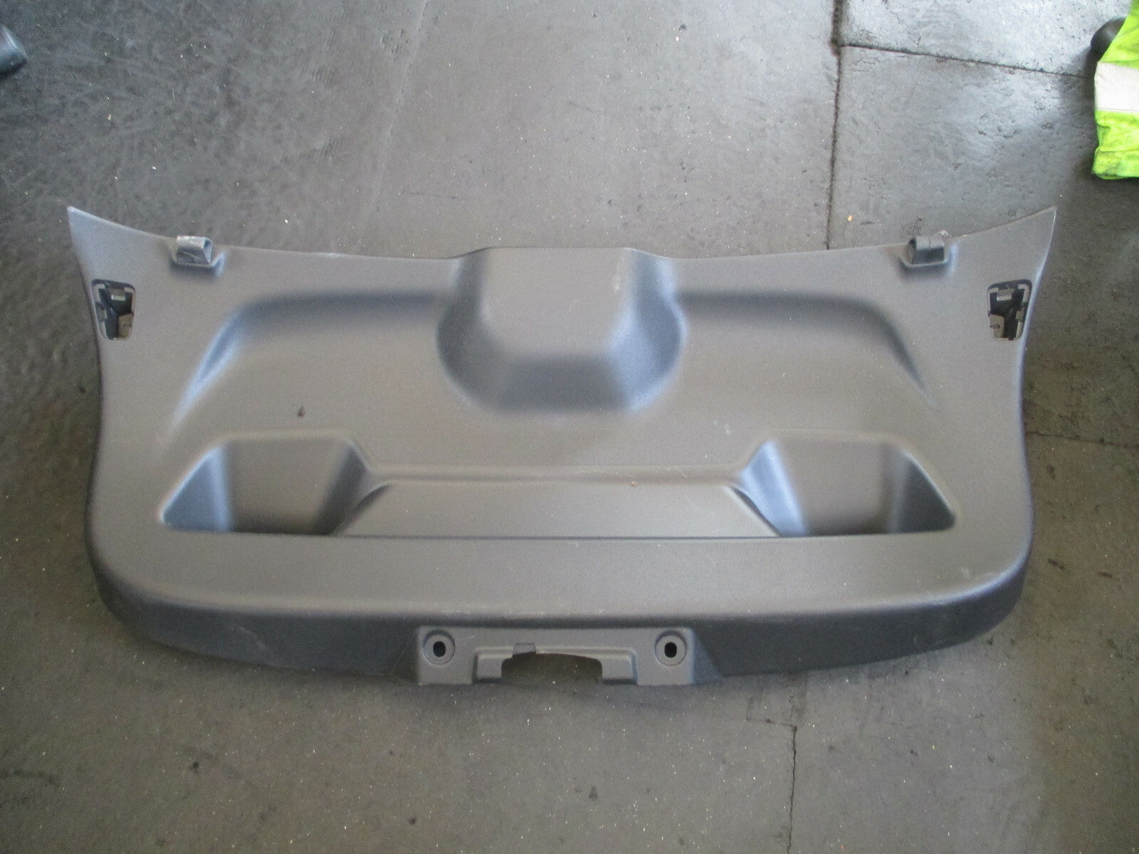 VAUXHALL CORSA F 2020 REAR LOWER TAILGATE BOOTLID BACK DOOR TRIM 98232025ZD