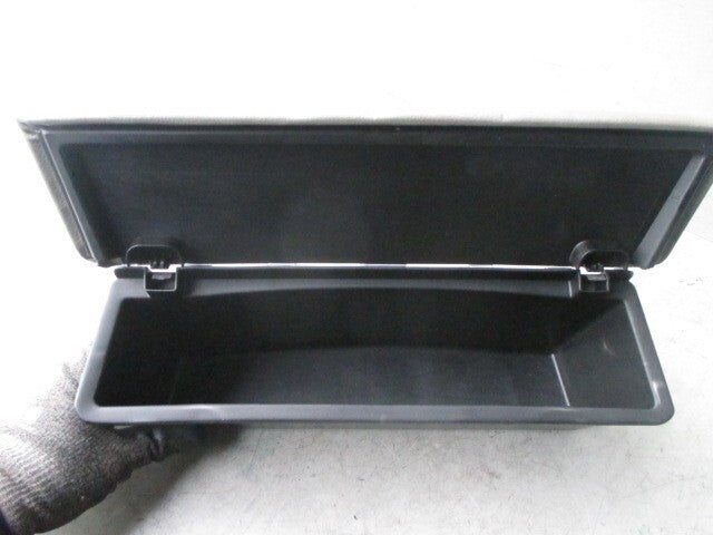 2009 RENAULT MEGANE MK2 NSF PASSENGER GLOVE BOX STORAGE COMPARTMENT 8200099164