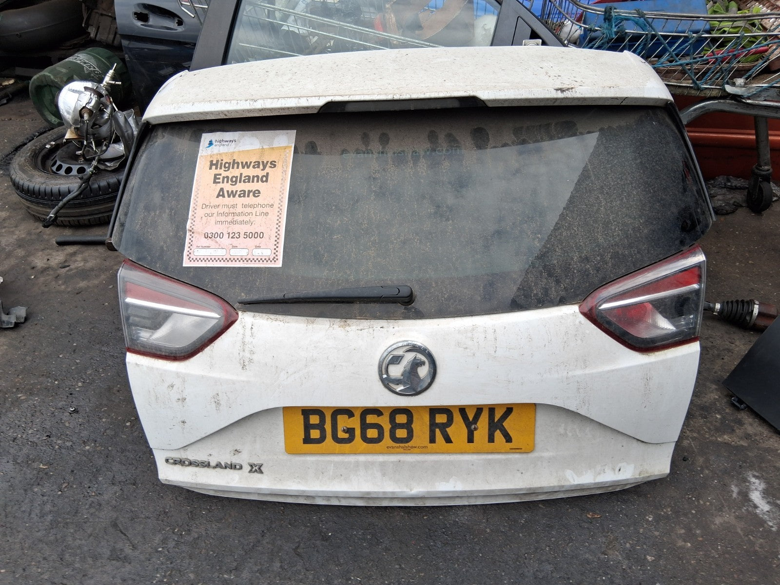 VAUXHALL CROSSLAND X 2018 REAR COMPLETE TAILGATE BOOTLID WHITE