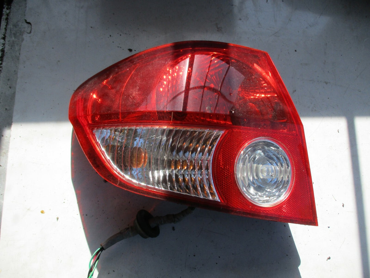 HYUNDAI GETZ NSR  NEAR PASSENGER SIDE REAR LIGHT REAR LEFT
