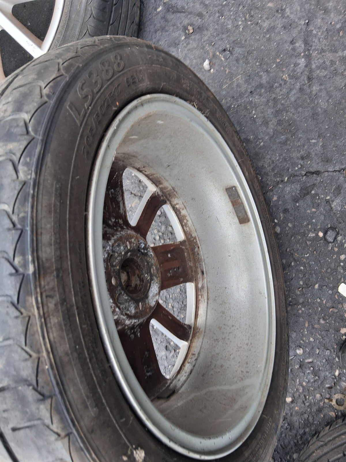 2005 RENAULT MEGANE MK2 17 INCH ALLOY WHEEL WITH TYRE 205/50R17