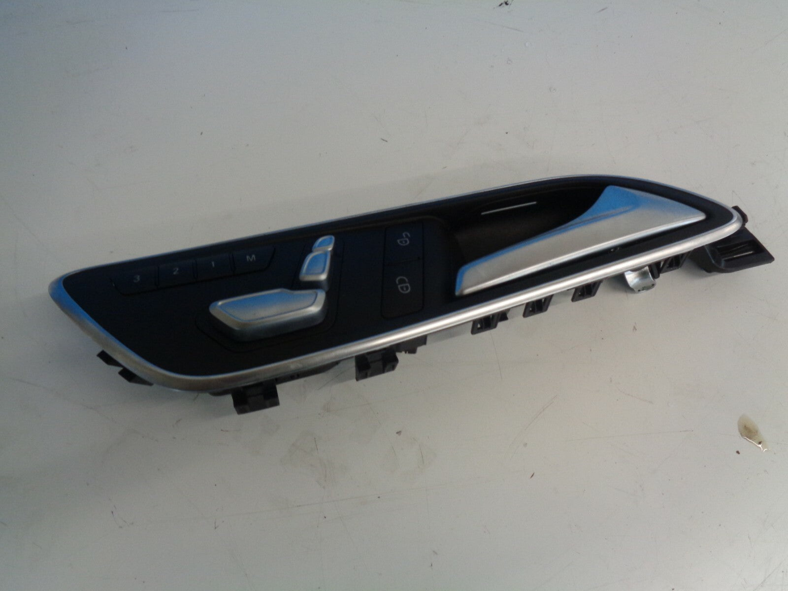 MERCEDES BENZ A-CLASS 2018 W176 A200D AMG LINE OS DRIVER FRONT WINDOW SWITCH